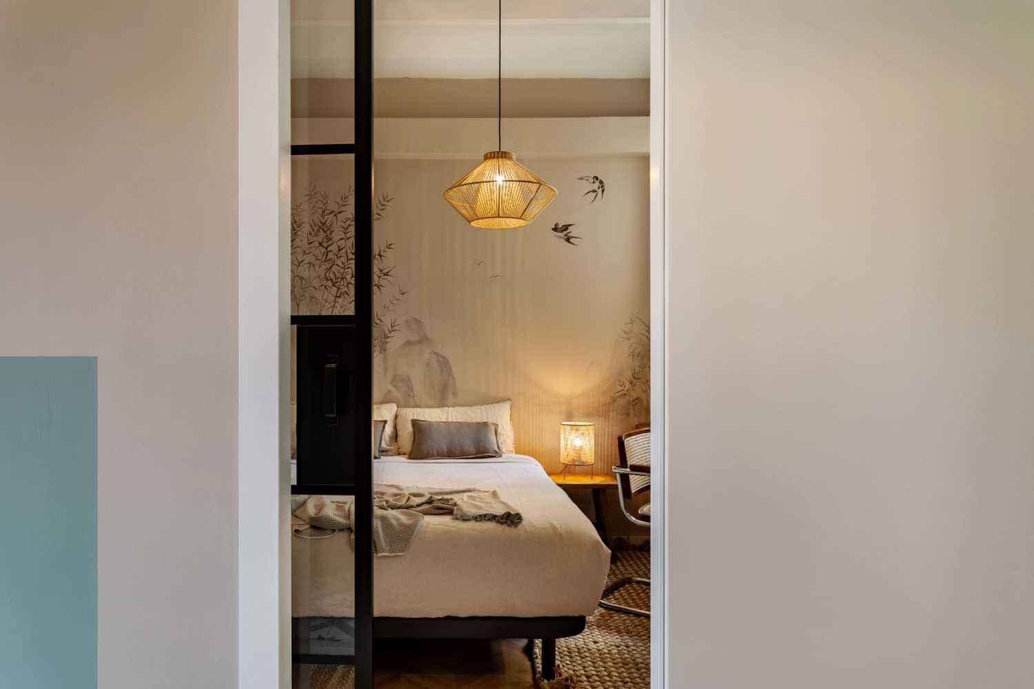 Common Area?w=400&h=260&fit=crop&q=40&auto=format&trim=auto