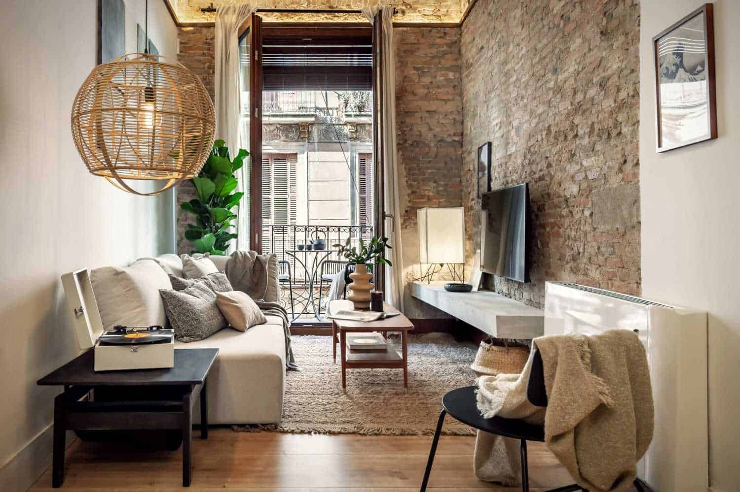 Common Area?w=400&h=260&fit=crop&q=40&auto=format&trim=auto