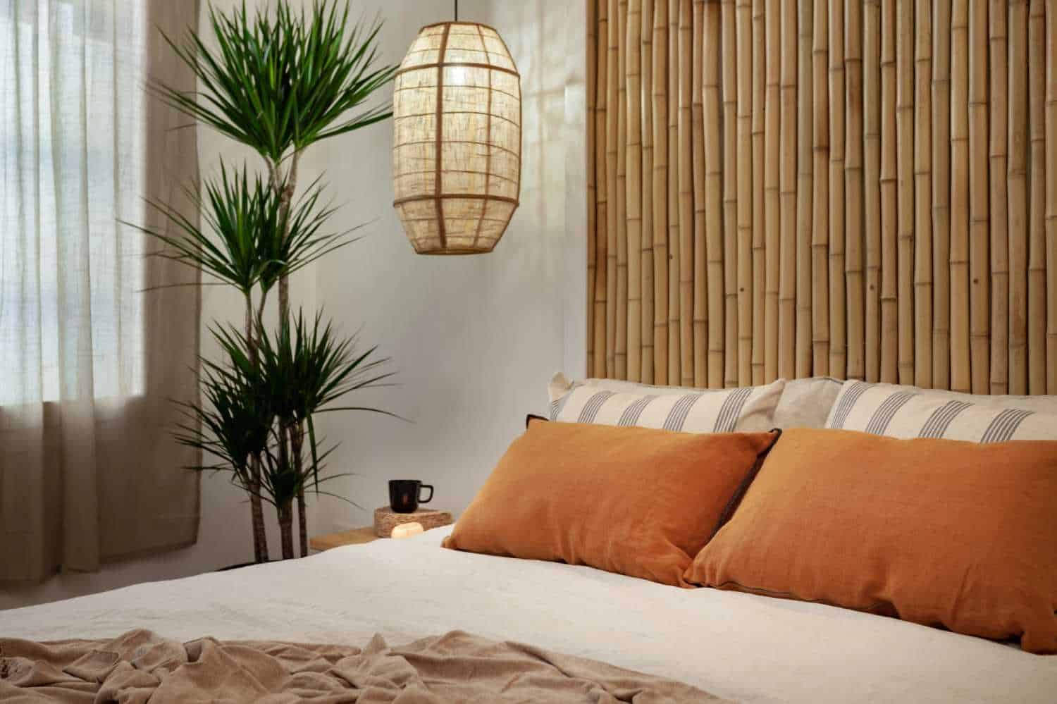 Common Area?w=400&h=260&fit=crop&q=40&auto=format&trim=auto