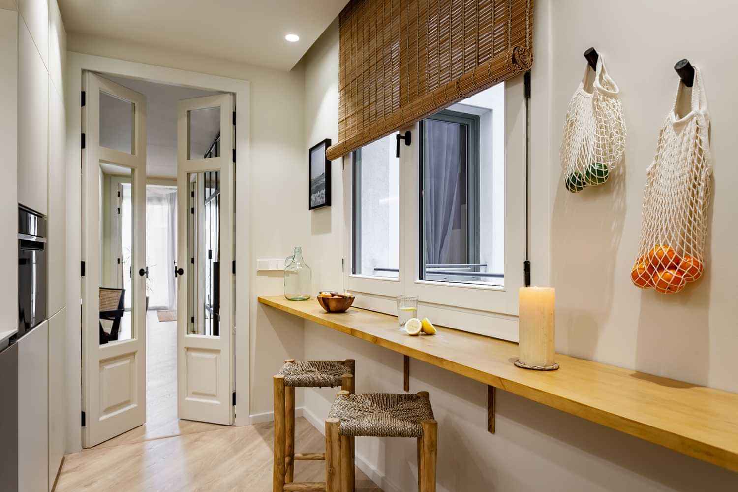 Common Area?w=400&h=260&fit=crop&q=40&auto=format&trim=auto