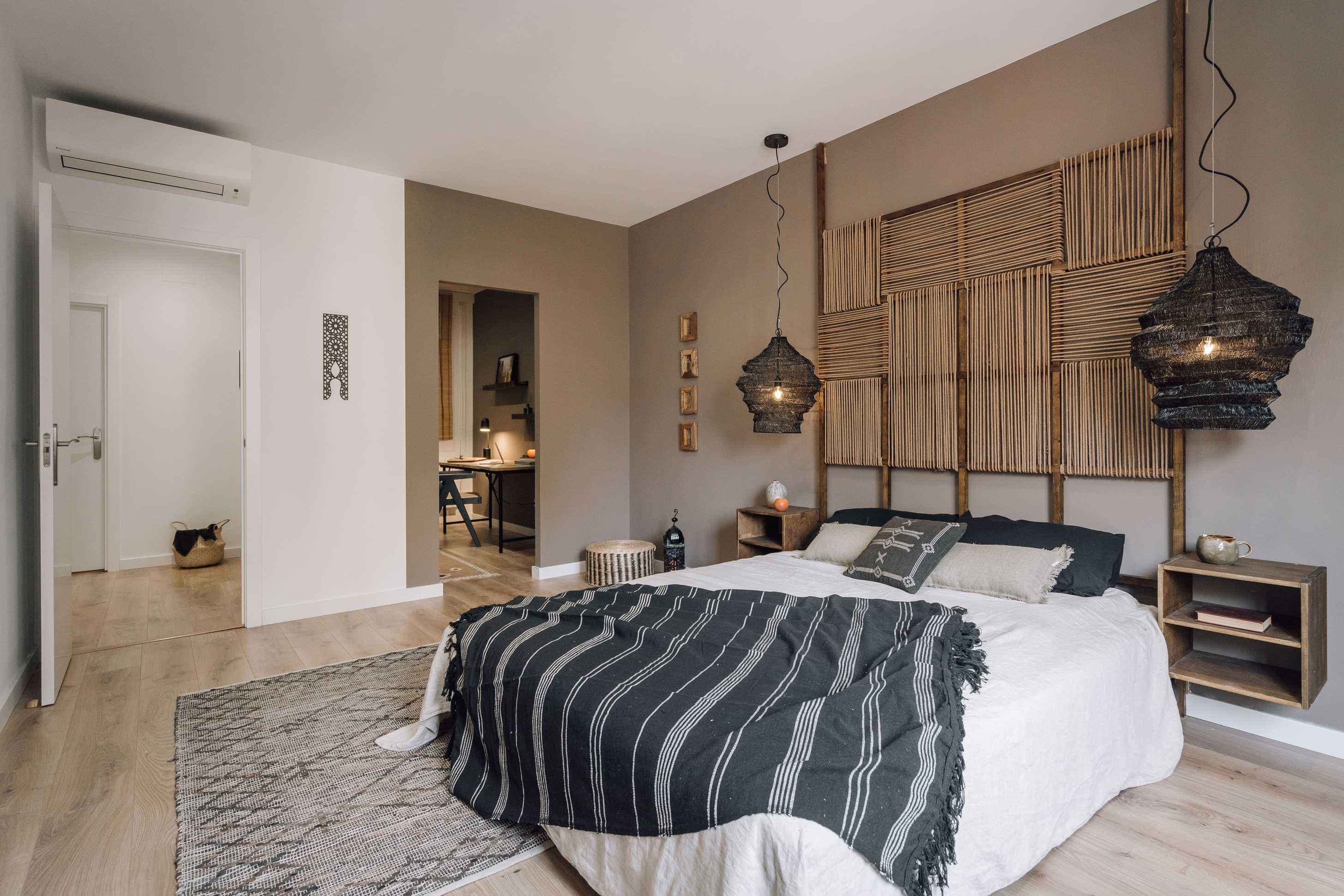 Common Area?w=400&h=260&fit=crop&q=40&auto=format&trim=auto