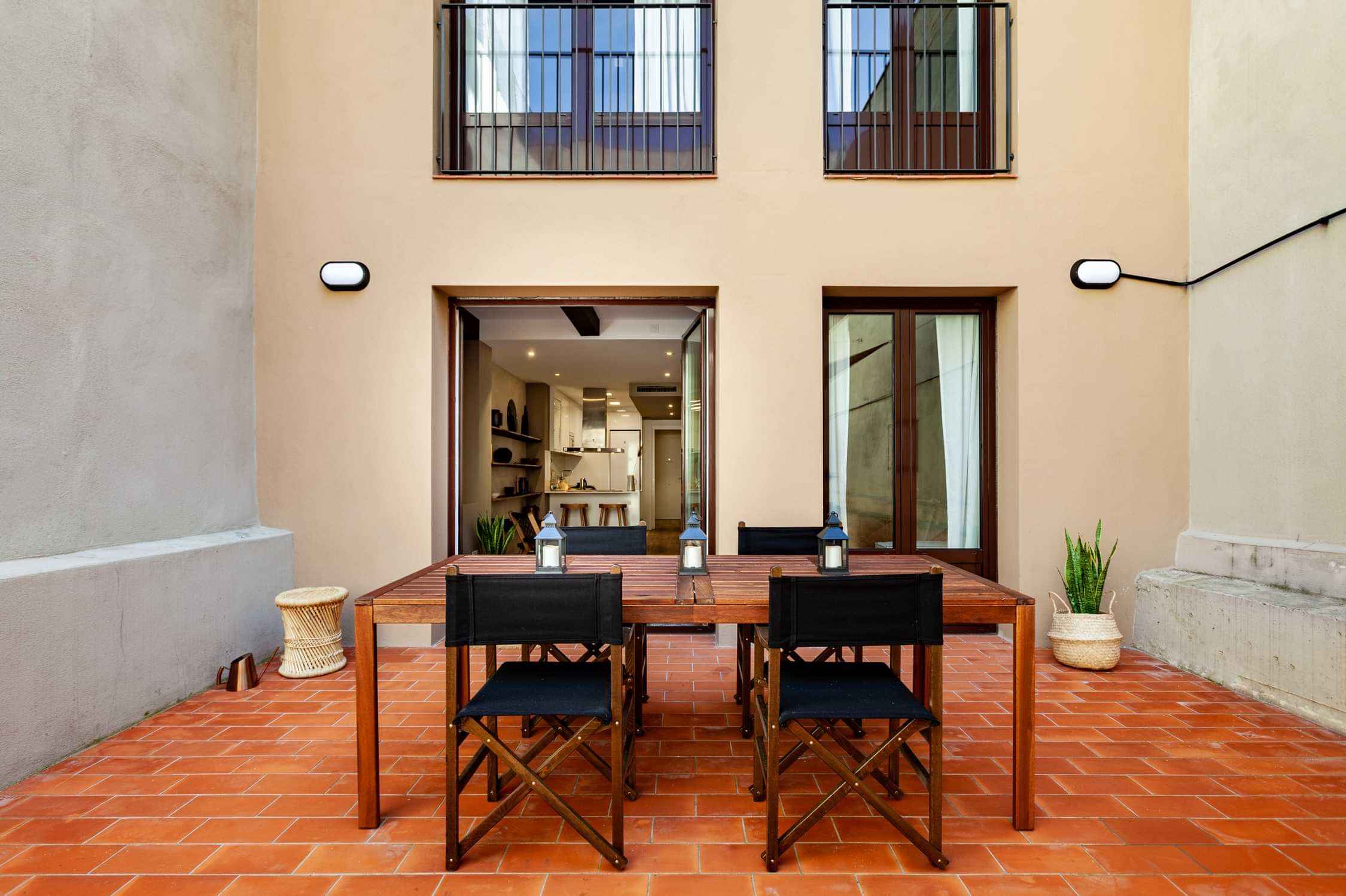 Chalby, Barcelona - Barcelona, Spain - Amenities