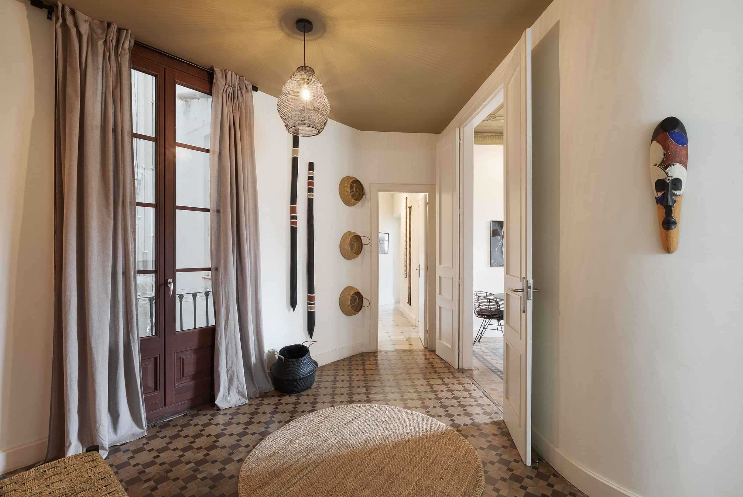 Common Area?w=400&h=260&fit=crop&q=40&auto=format&trim=auto