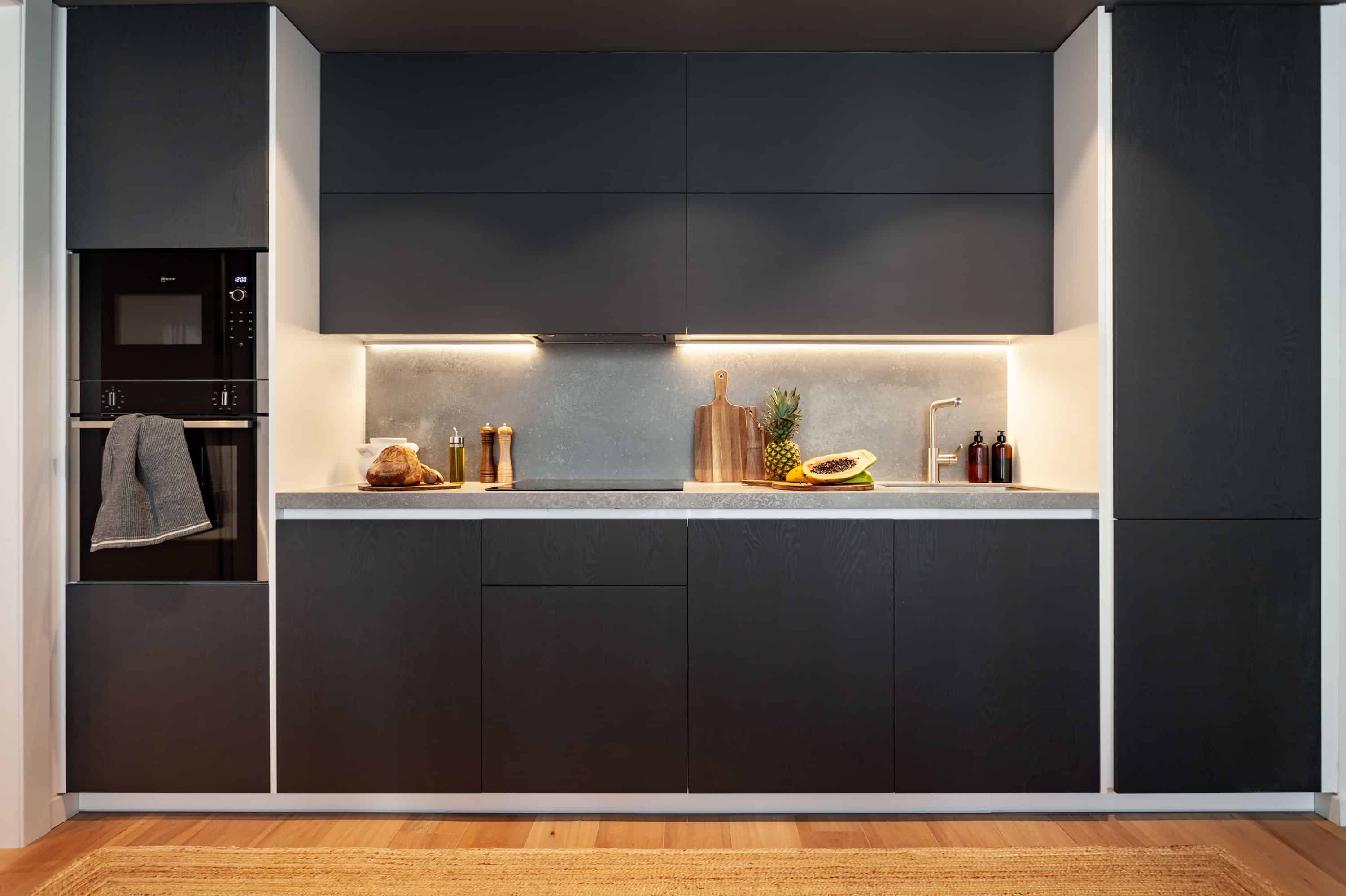 Common Area?w=400&h=260&fit=crop&q=40&auto=format&trim=auto