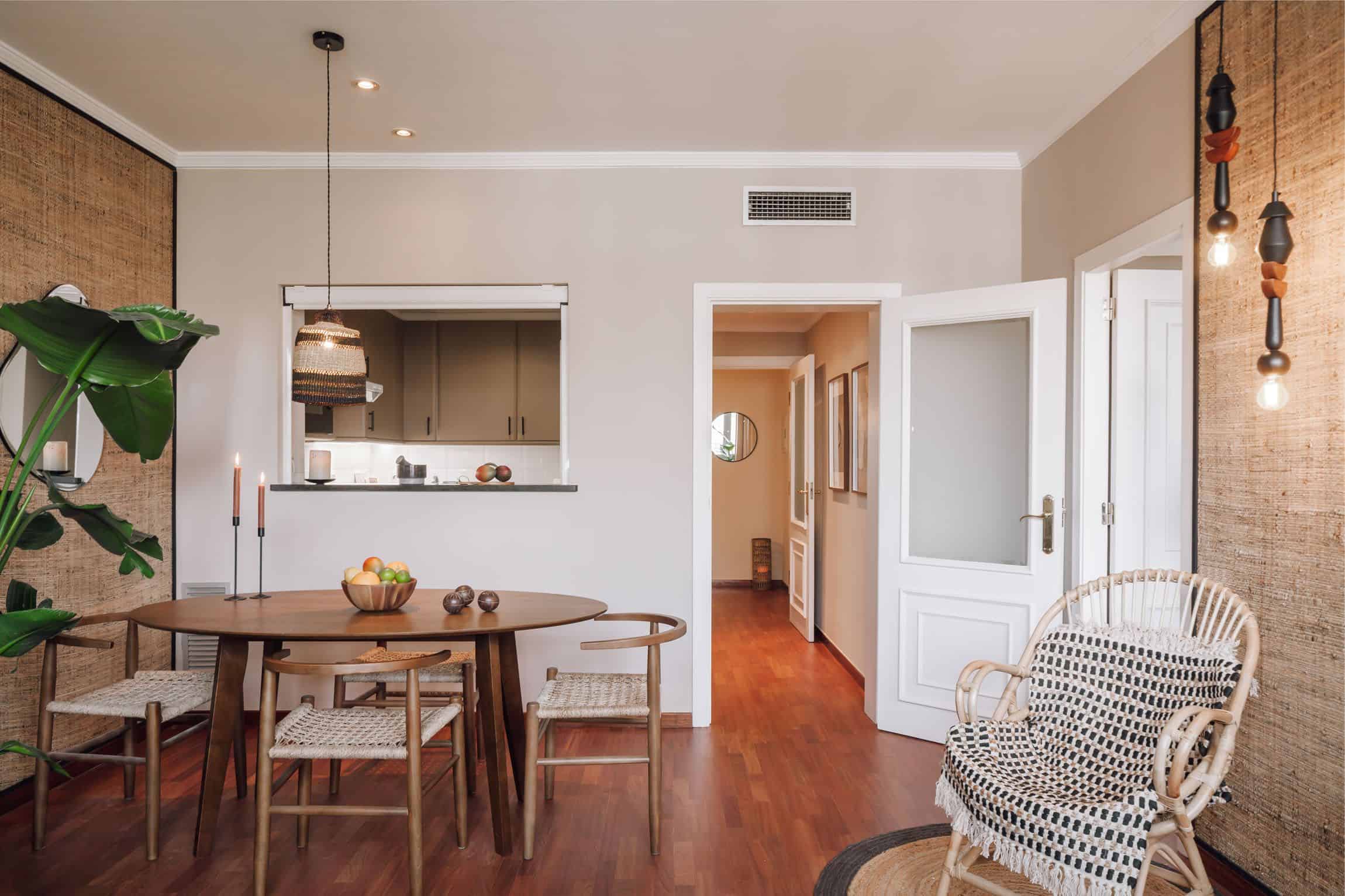 Common Area?w=400&h=260&fit=crop&q=40&auto=format&trim=auto