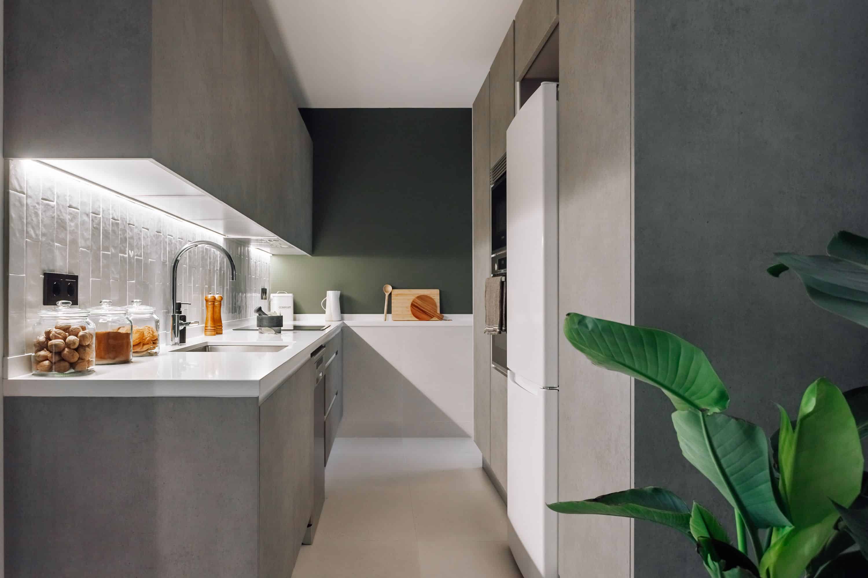 Common Area?w=400&h=260&fit=crop&q=40&auto=format&trim=auto