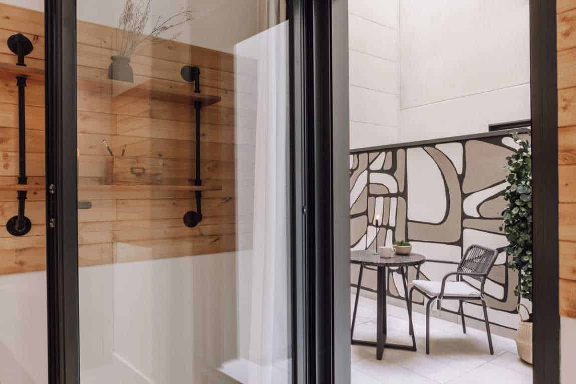 Amenities?w=400&h=260&fit=crop&q=40&auto=format&trim=auto