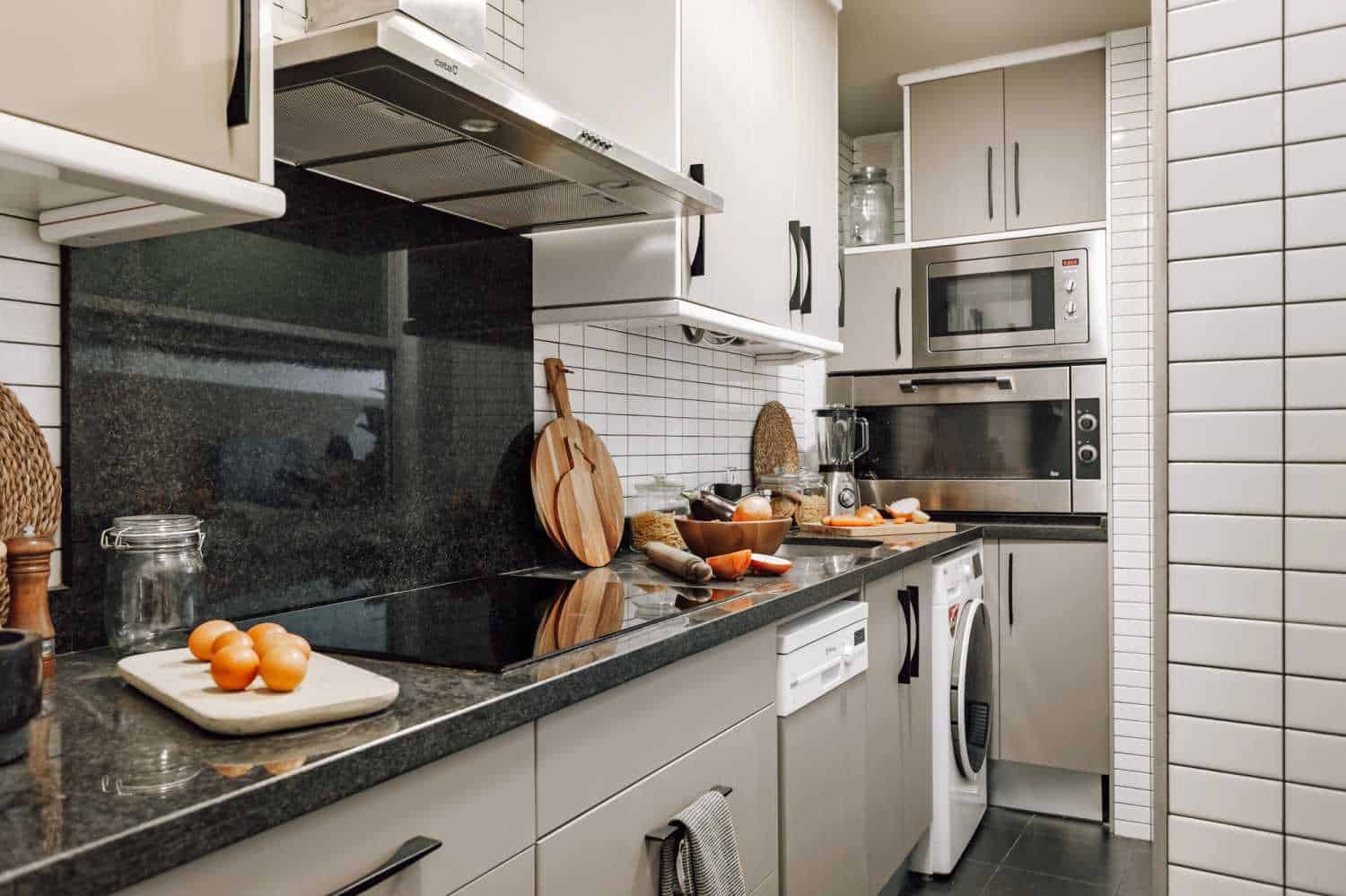 Amenities?w=400&h=260&fit=crop&q=40&auto=format&trim=auto