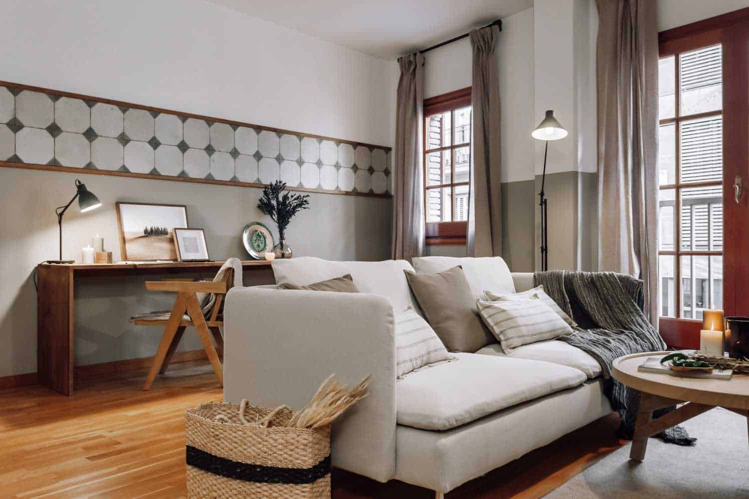 Common Area?w=400&h=260&fit=crop&q=40&auto=format&trim=auto