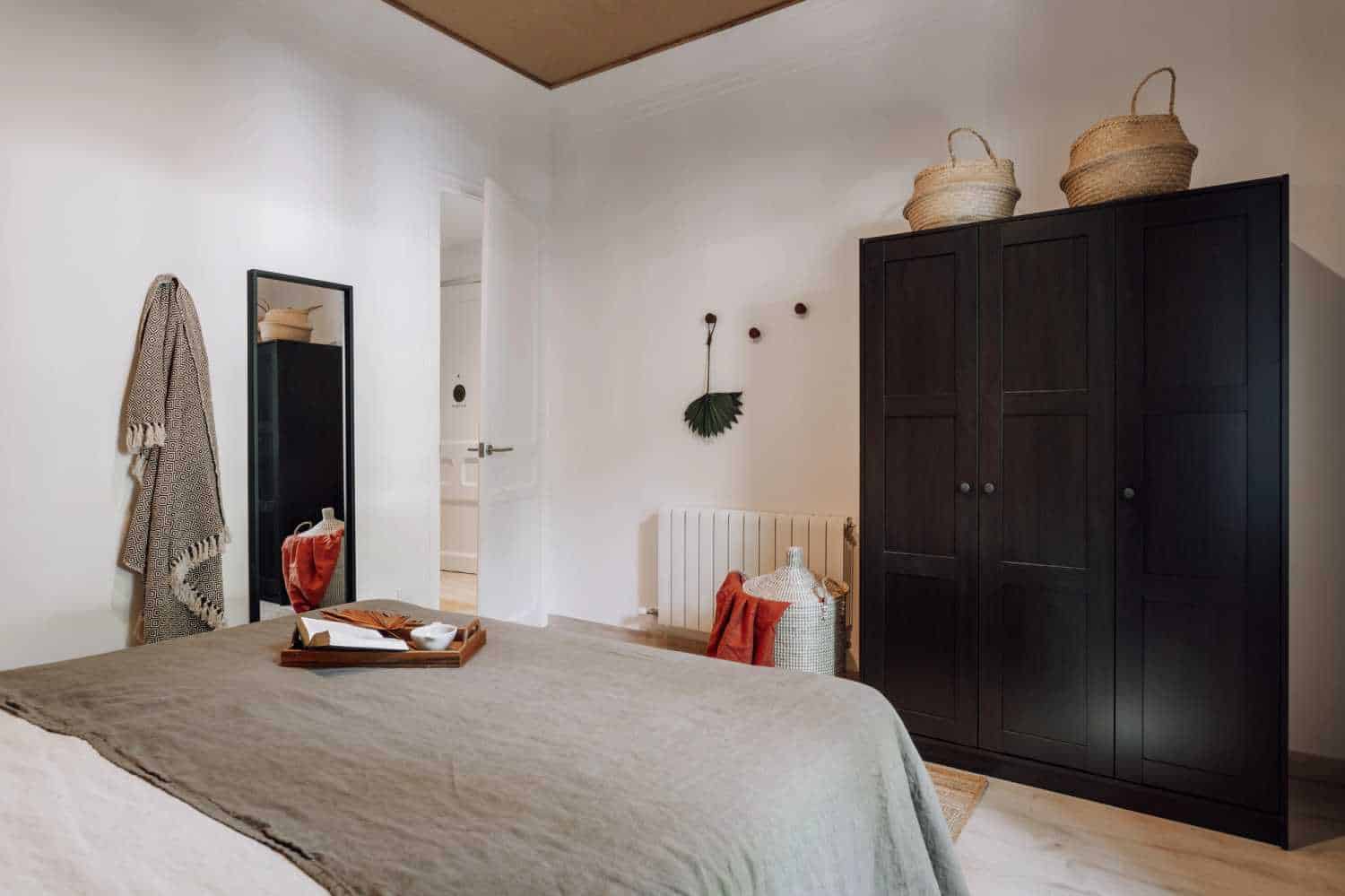 Amenities?w=400&h=260&fit=crop&q=40&auto=format&trim=auto