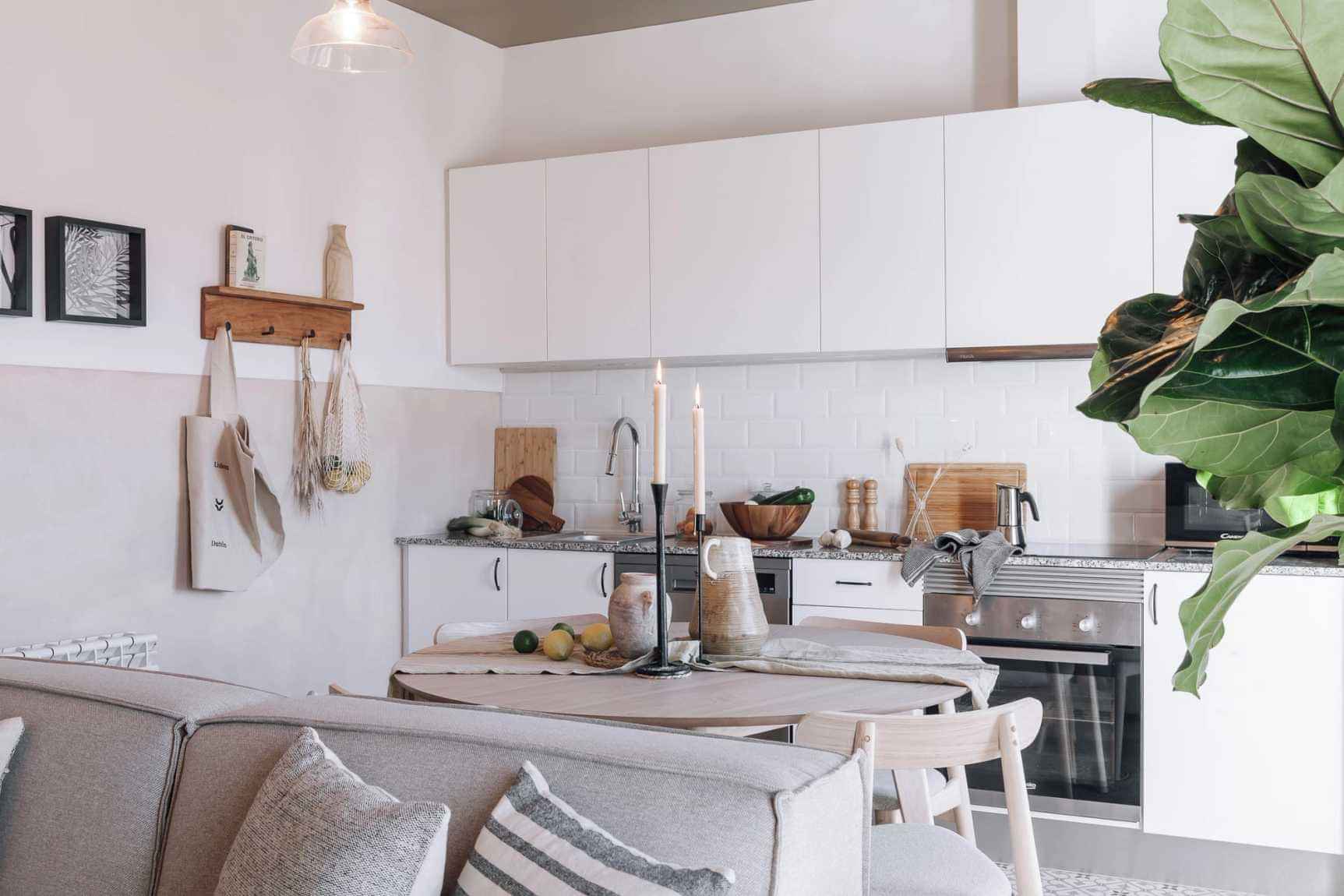 Common Area?w=400&h=260&fit=crop&q=40&auto=format&trim=auto