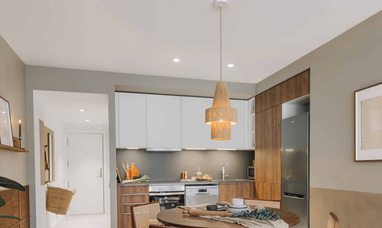 Amenities?w=400&h=260&fit=crop&q=40&auto=format&trim=auto