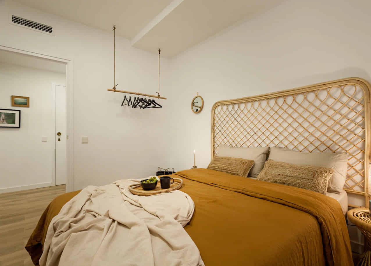 Common Area?w=400&h=260&fit=crop&q=40&auto=format&trim=auto