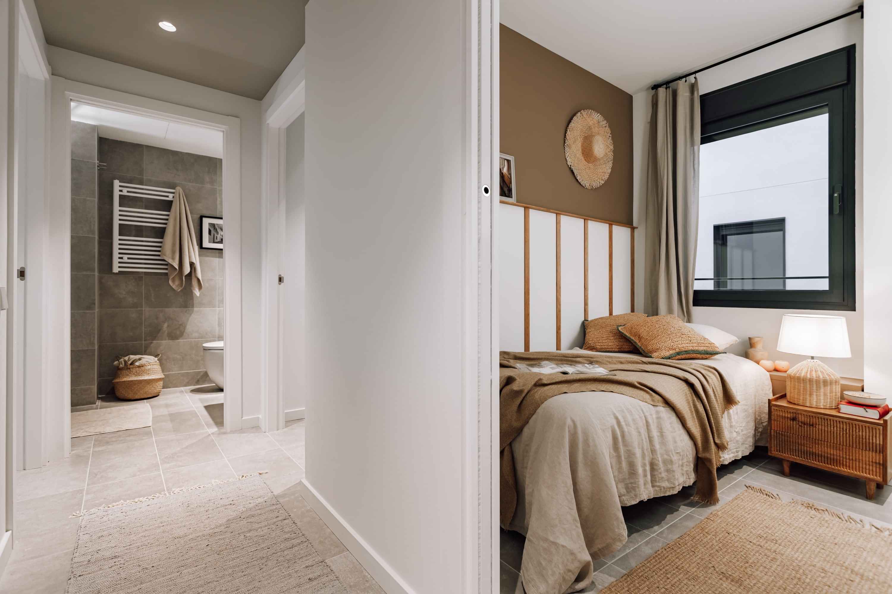 Common Area?w=400&h=260&fit=crop&q=40&auto=format&trim=auto