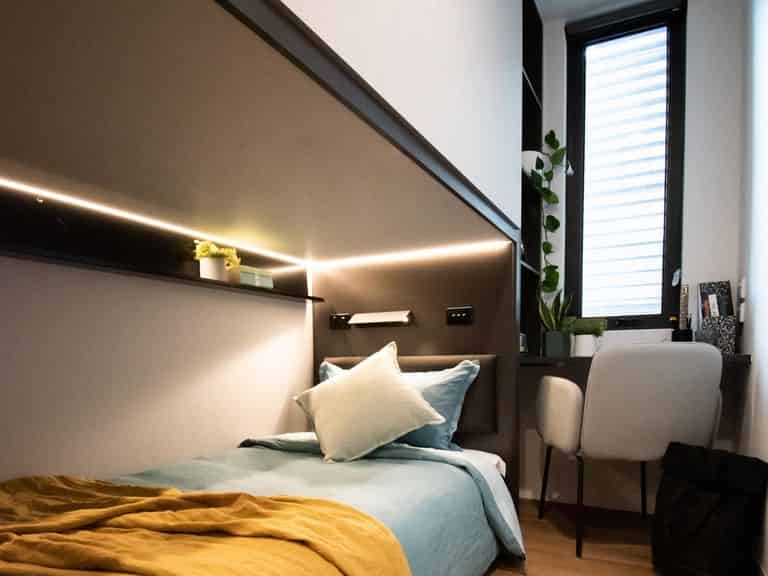 6 Bed Apartment with Terrace (Bunk Cabin)