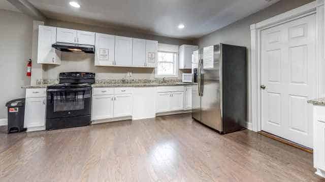 30316, Atlanta - Atlanta, Georgia, United States - Kitchen