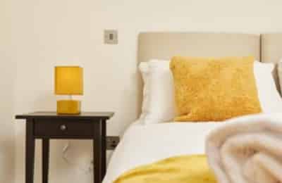 2 Bedroom 2 Bathroom Apartment - Bedroom?w=400&h=260&fit=crop&q=40&auto=format&trim=auto