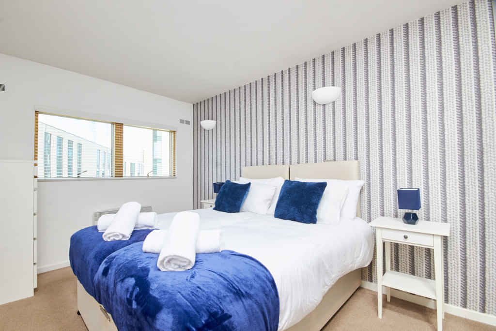 Northern Street Apartment, Leeds - Leeds, England, United Kingdom - 2 Bedroom 2 Bathroom Apartment - Bedroom