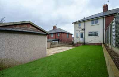 Armley Ridge House, Leeds - Leeds, England, United Kingdom - Exterior