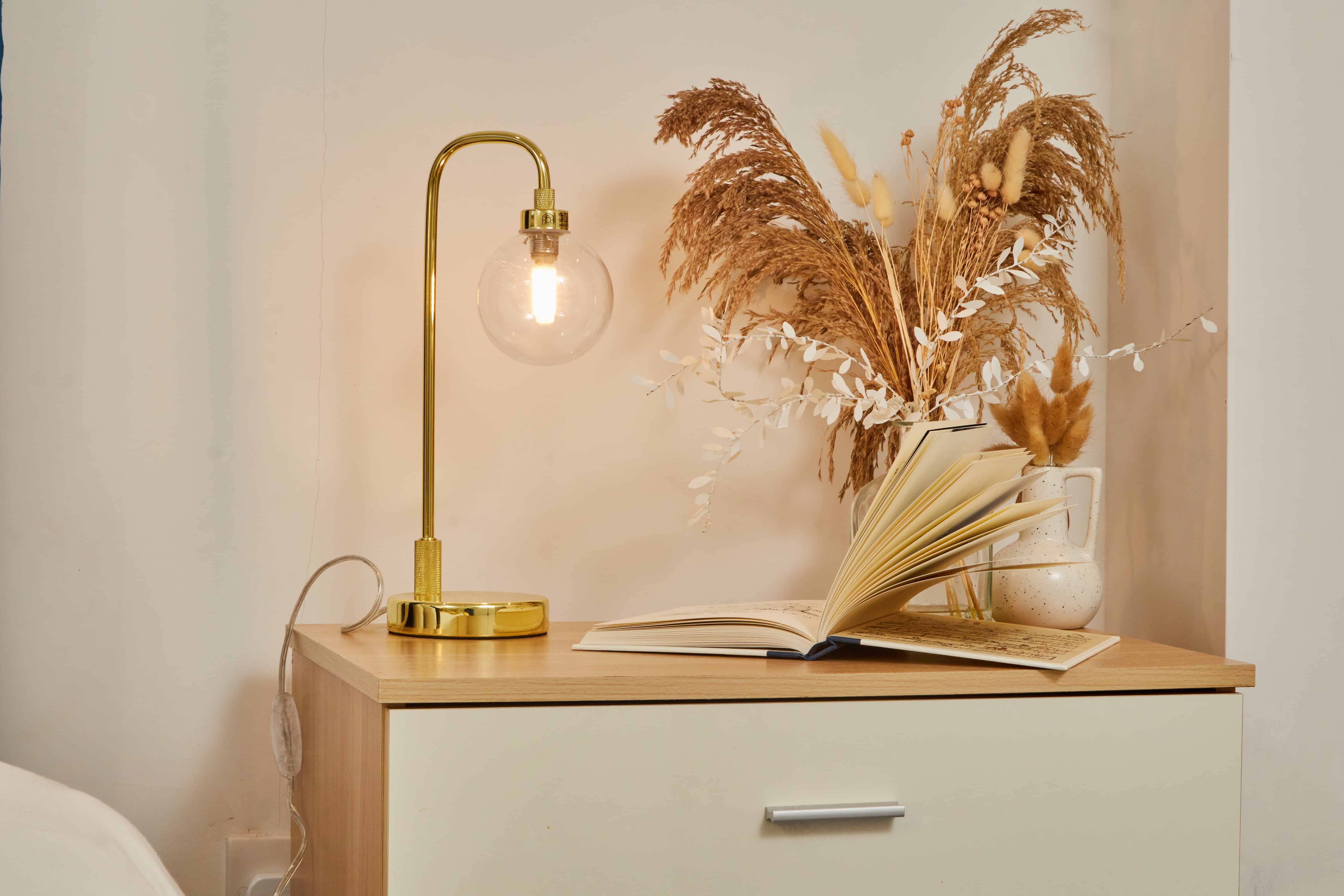 Common Area?w=400&h=260&fit=crop&q=40&auto=format&trim=auto