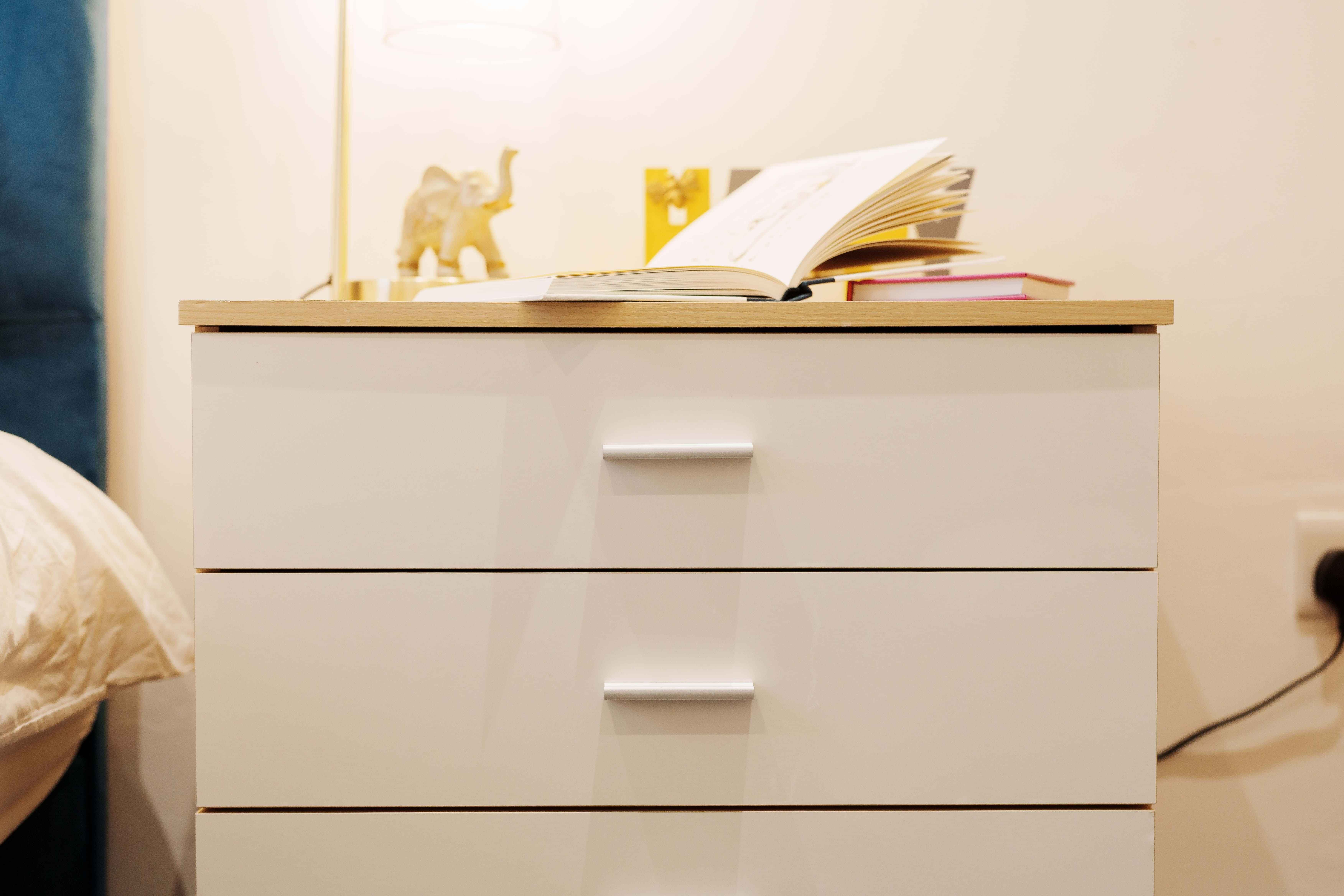 Kitchen?w=400&h=260&fit=crop&q=40&auto=format&trim=auto