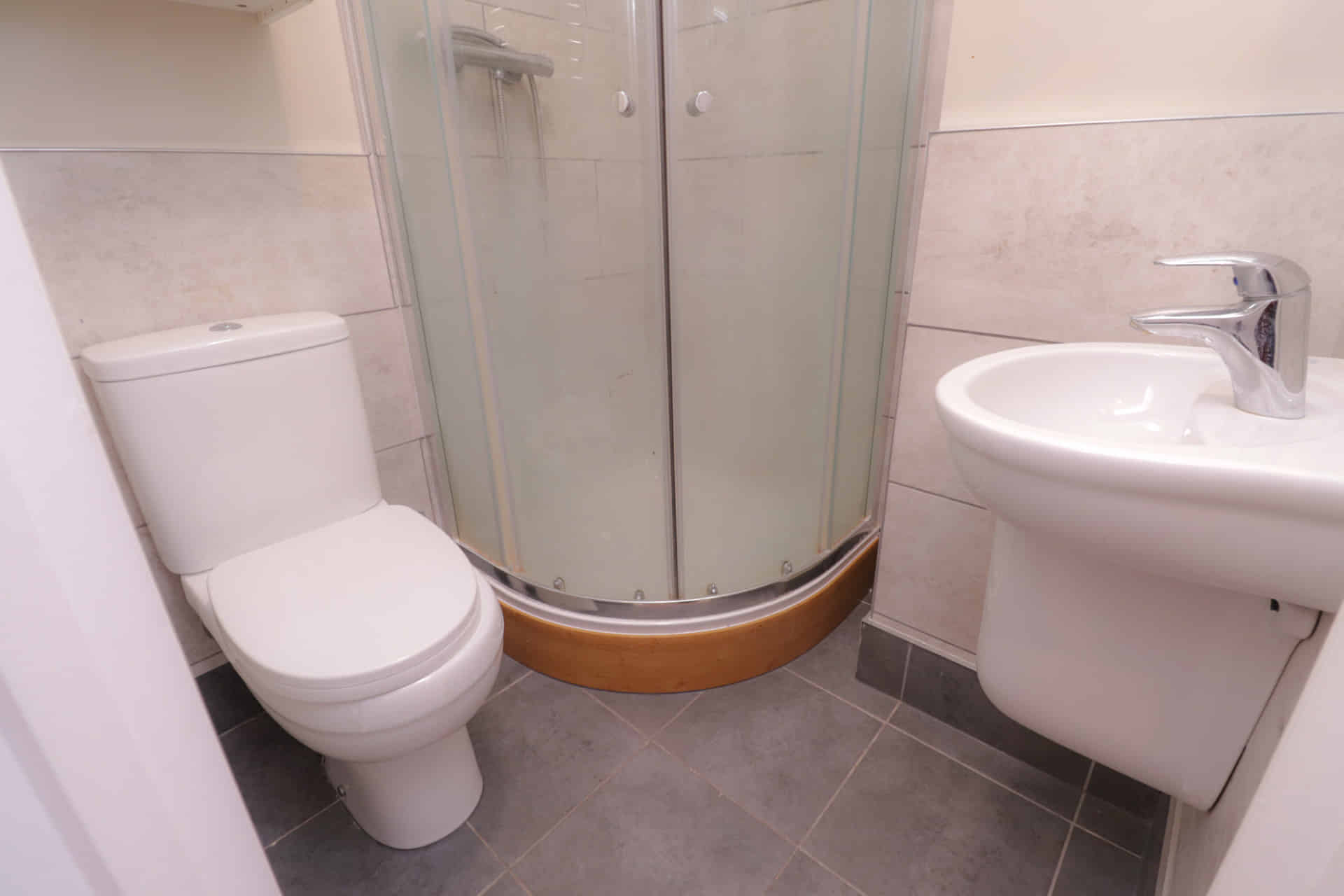 Yarborough Road LN1, Lincoln - Lincoln, England, United Kingdom - Studio - Bathroom