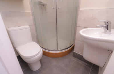 Yarborough Road LN1, Lincoln - Lincoln, England, United Kingdom - Studio - Bathroom