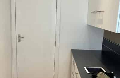 Old Oak Common Lane W3, London - London, England, United Kingdom - Studio Flat 1 - Kitchen