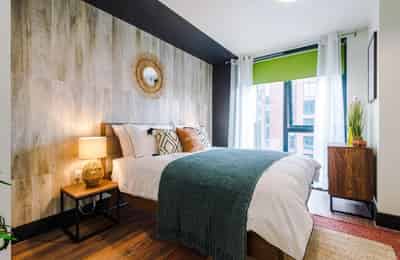 Amenities?w=400&h=260&fit=crop&q=40&auto=format&trim=auto