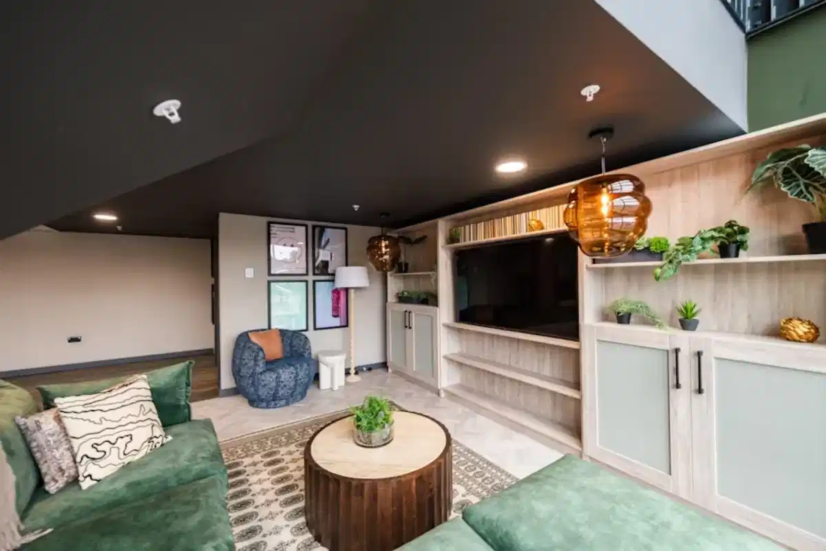 Nelson Place, Belfast - Belfast, Northern Ireland, United Kingdom - Amenities