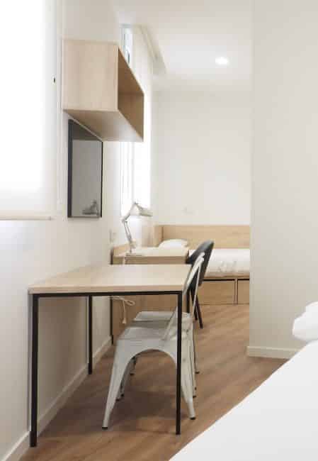 Amenities?w=400&h=260&fit=crop&q=40&auto=format&trim=auto