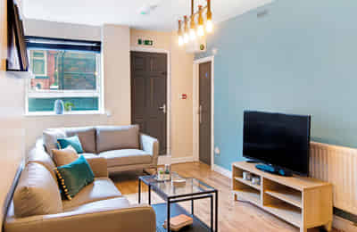 7 Bedroom 2 Bathroom - Kitchen?w=400&h=260&fit=crop&q=40&auto=format&trim=auto