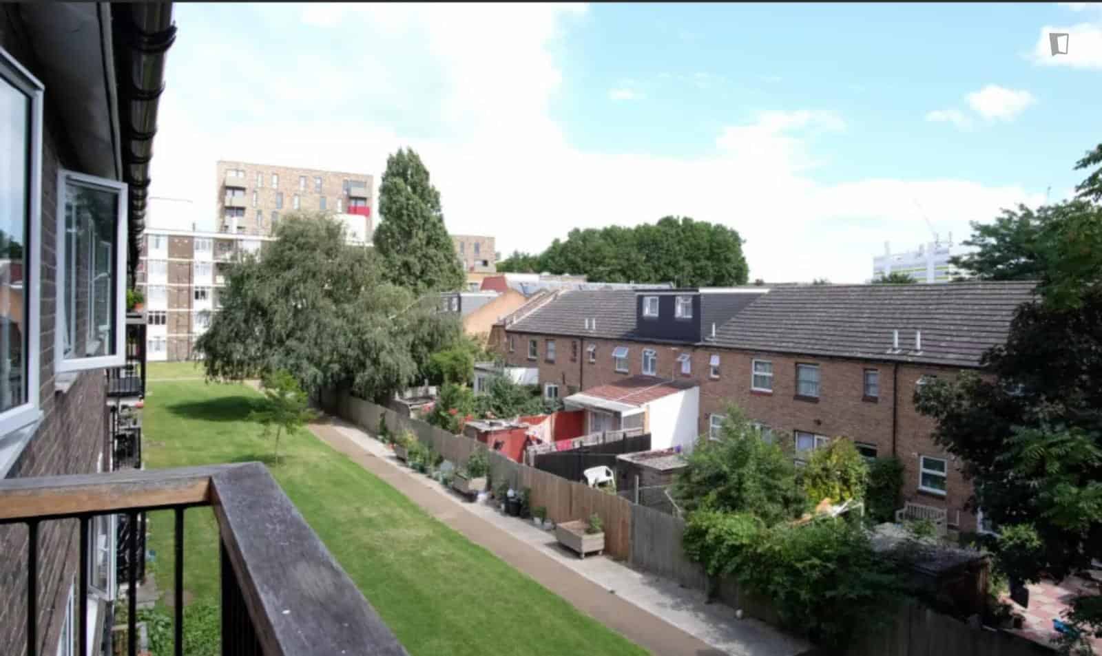 2 BR Near Stepney Green Tube Station, London - London, England, United Kingdom - Exterior