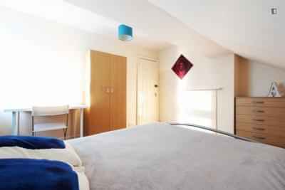 Room in a 4 Bedroom Apartment, Upton Ln, London, E7 9PU - London, England, United Kingdom - Double Bedroom In 4 Bedrooms 1 Bathroom Apartment - Bedroom