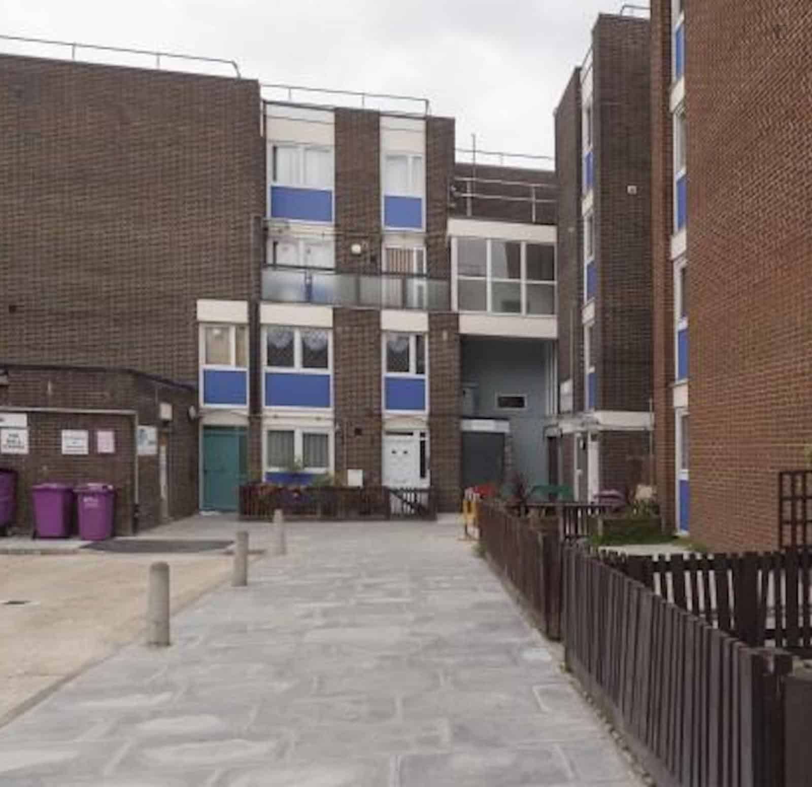 Double bed in a cool twin bedroom near Queen Mary University, London - London, England, United Kingdom - Exterior