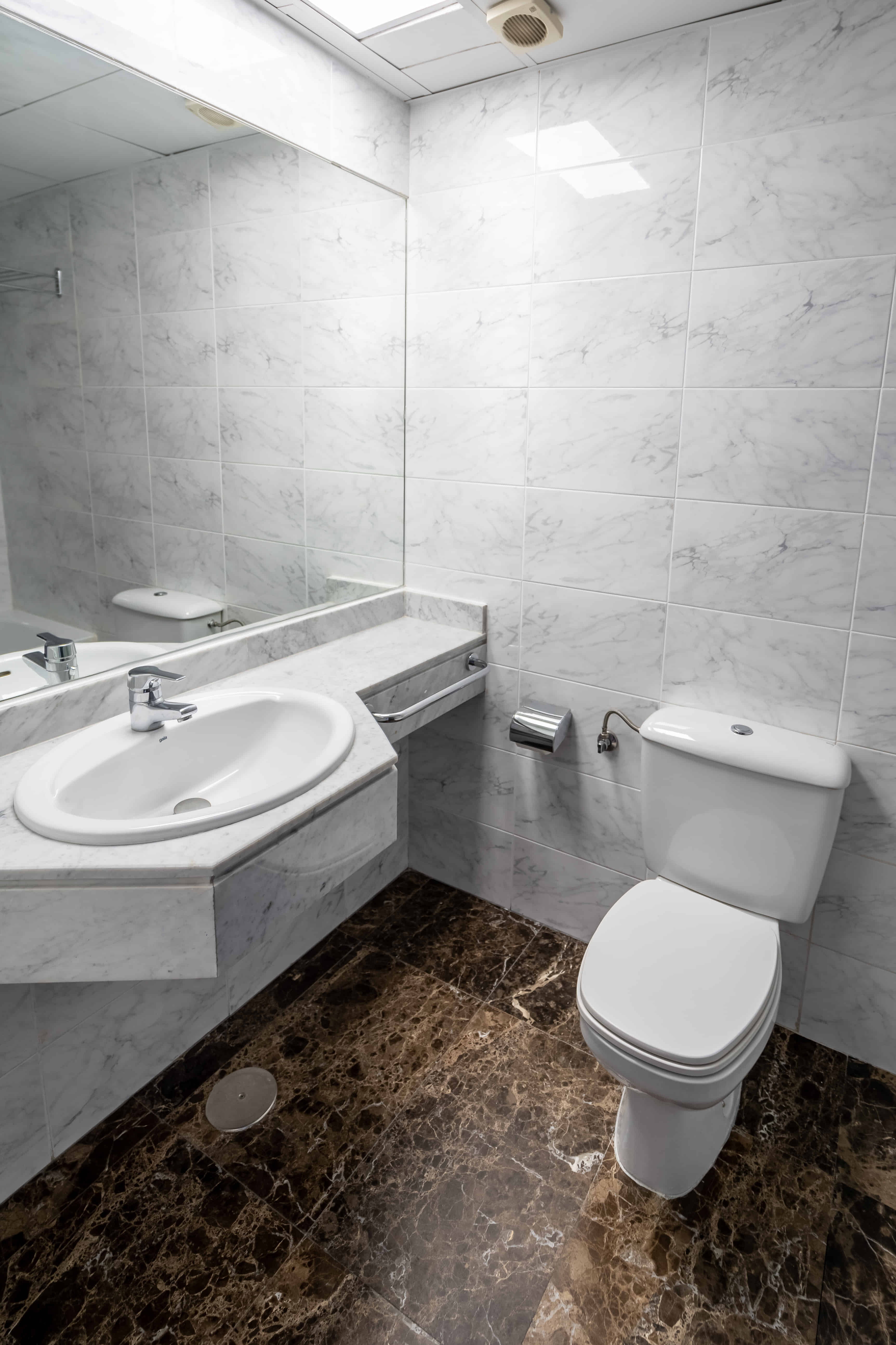 Amenities?w=400&h=260&fit=crop&q=40&auto=format&trim=auto