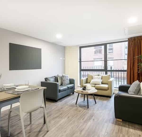 Amenities?w=400&h=260&fit=crop&q=40&auto=format&trim=auto