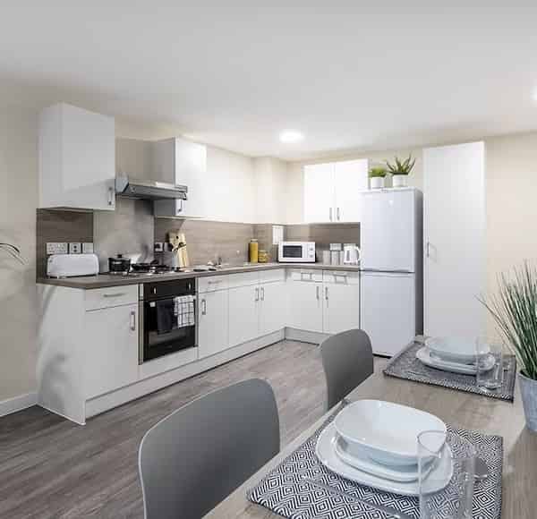 Amenities?w=400&h=260&fit=crop&q=40&auto=format&trim=auto