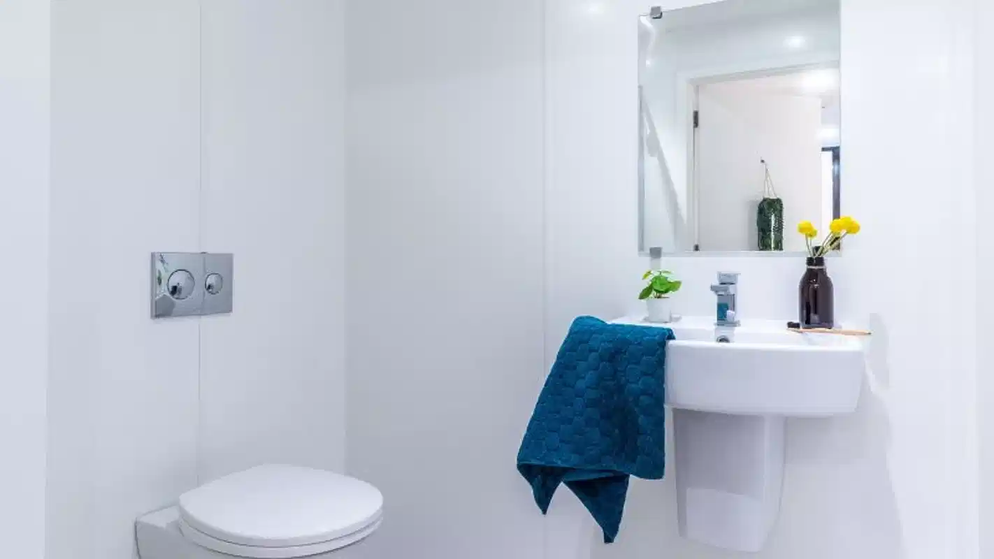 Amenities?w=400&h=260&fit=crop&q=40&auto=format&trim=auto