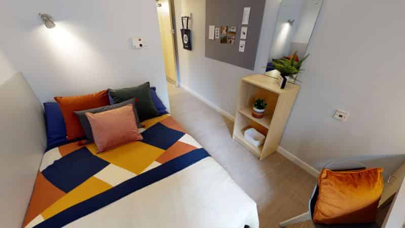 Silver En Suite Deluxe