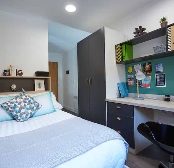 Ensuite Silver Plus