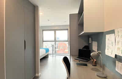 Amenities?w=400&h=260&fit=crop&q=40&auto=format&trim=auto