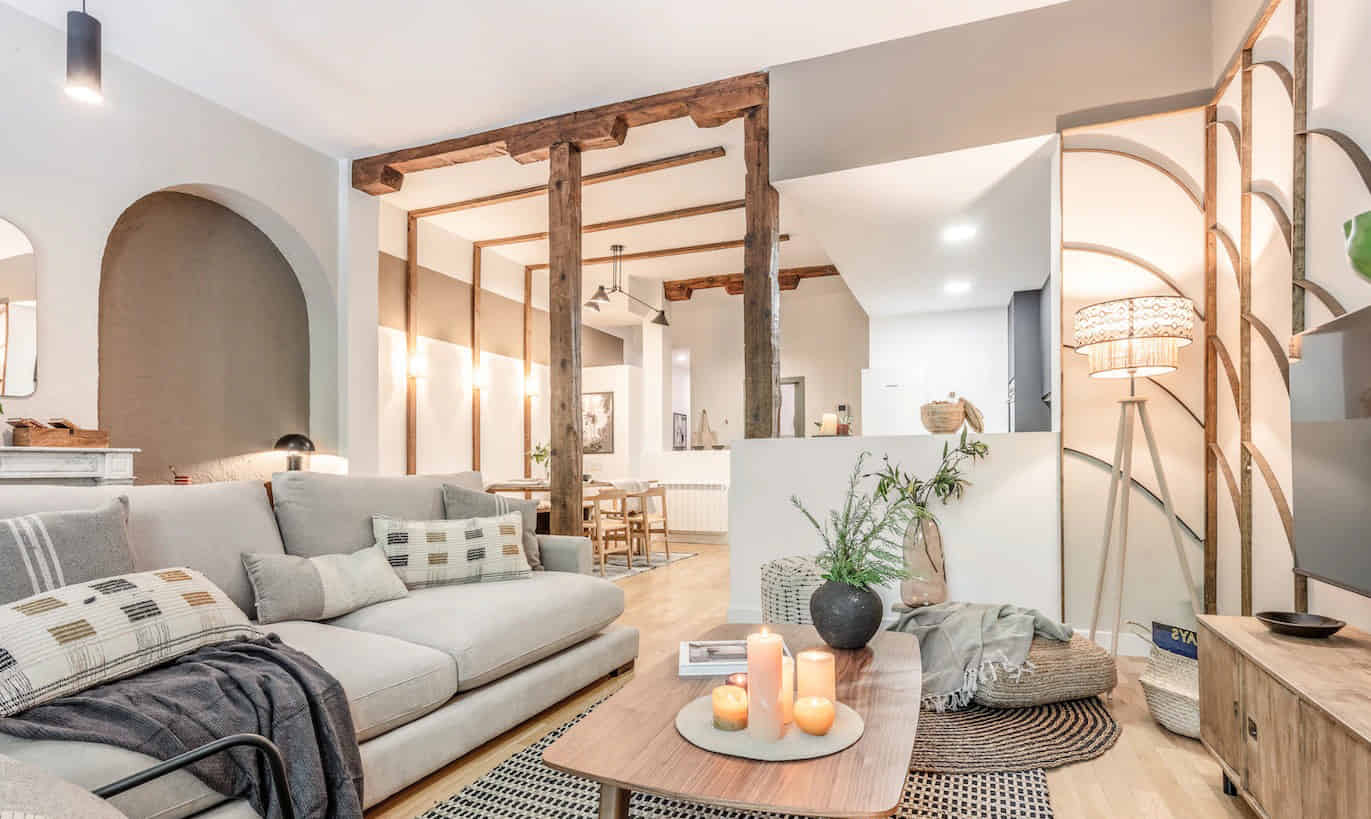 Common Area?w=400&h=260&fit=crop&q=40&auto=format&trim=auto