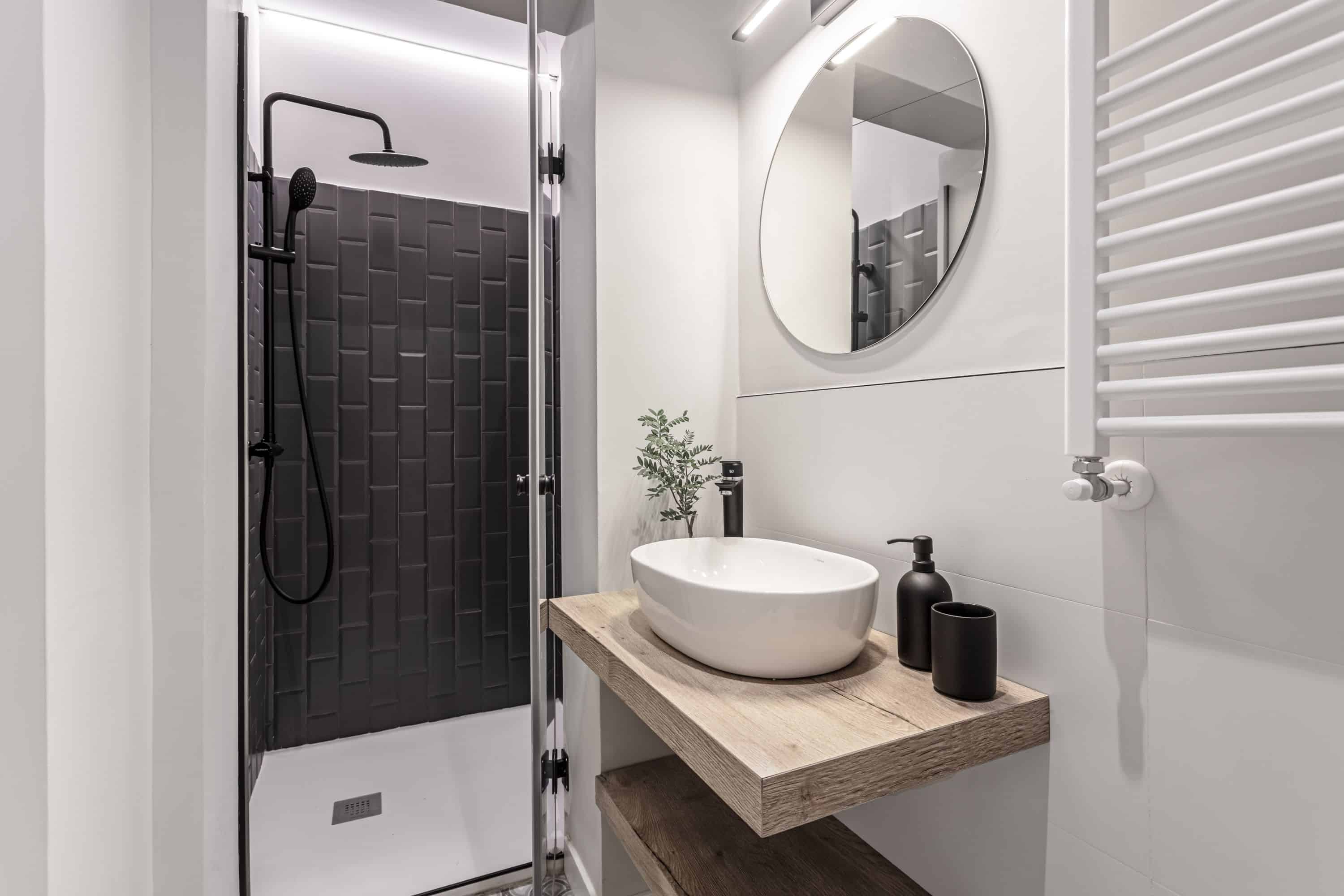 Common Area?w=400&h=260&fit=crop&q=40&auto=format&trim=auto