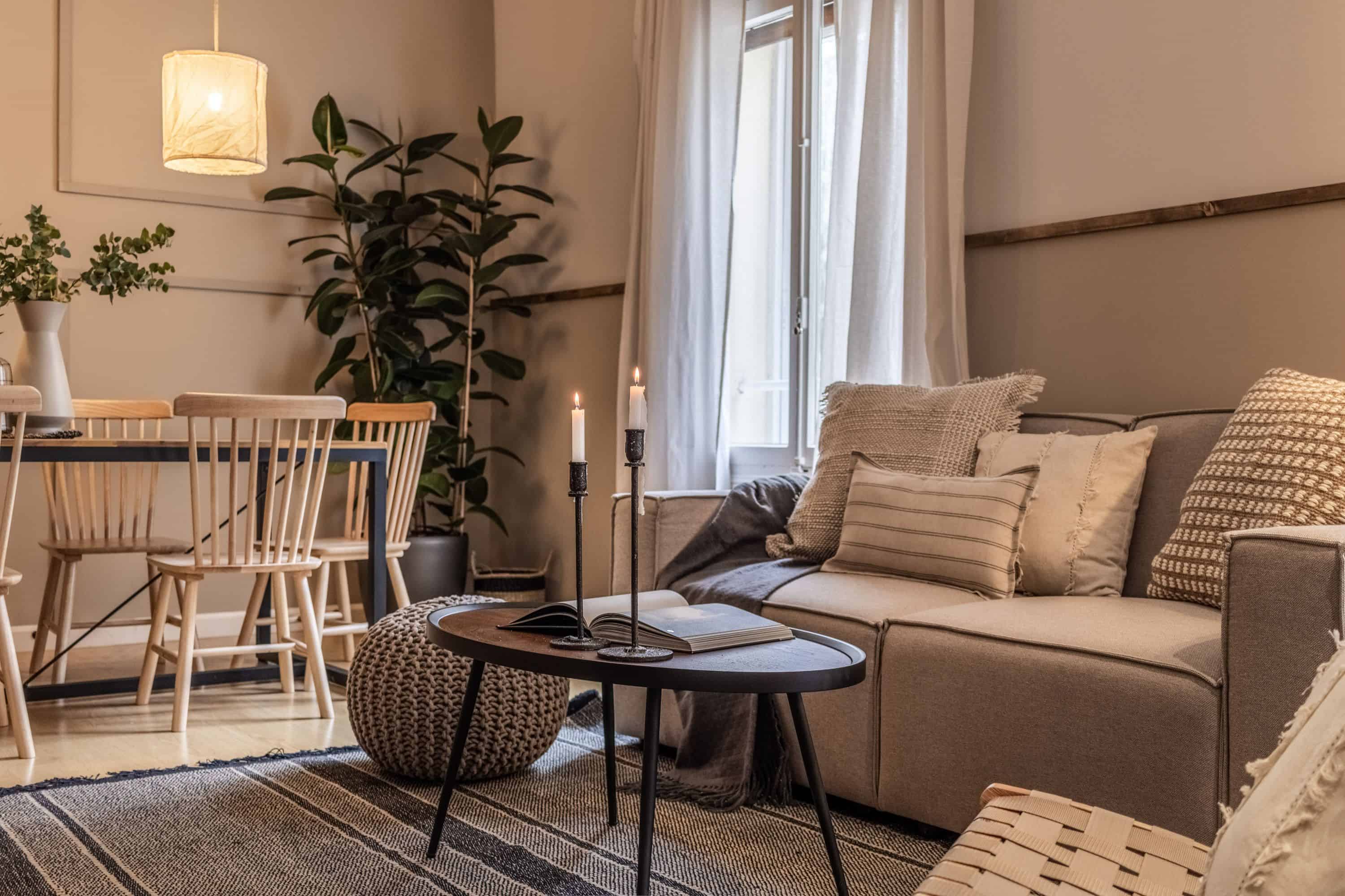 Common Area?w=400&h=260&fit=crop&q=40&auto=format&trim=auto