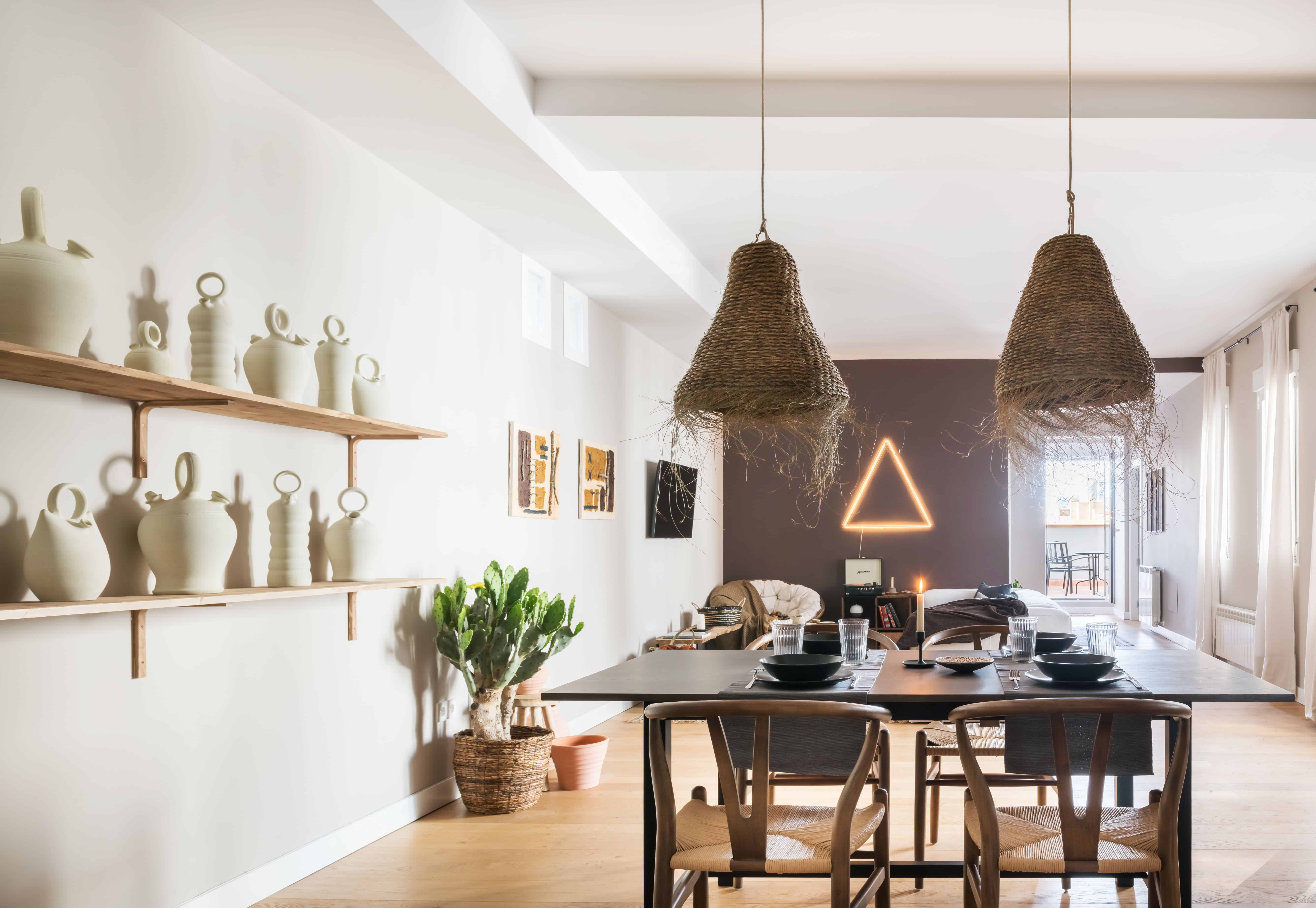 Common Area?w=400&h=260&fit=crop&q=40&auto=format&trim=auto