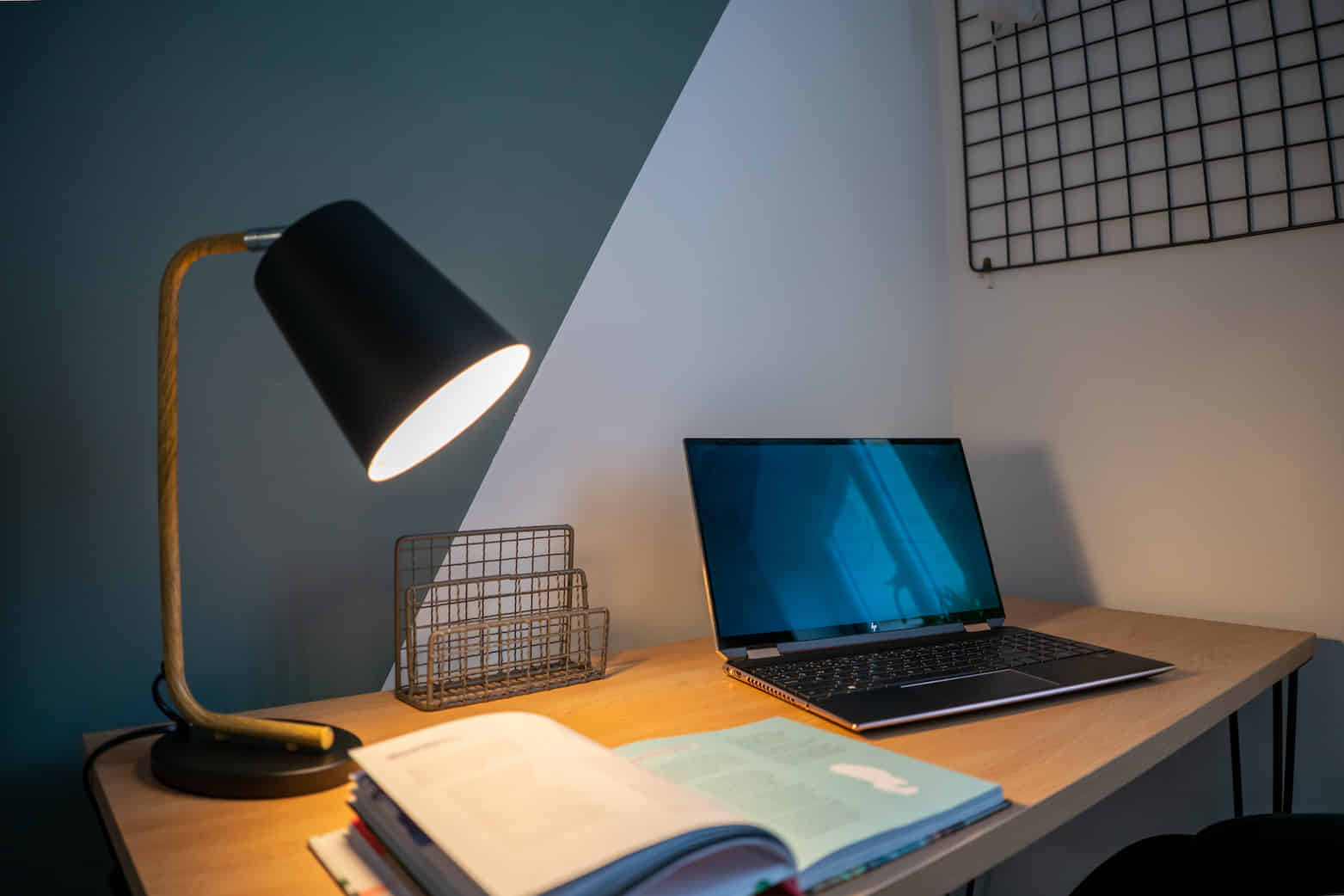 Common Area?w=400&h=260&fit=crop&q=40&auto=format&trim=auto