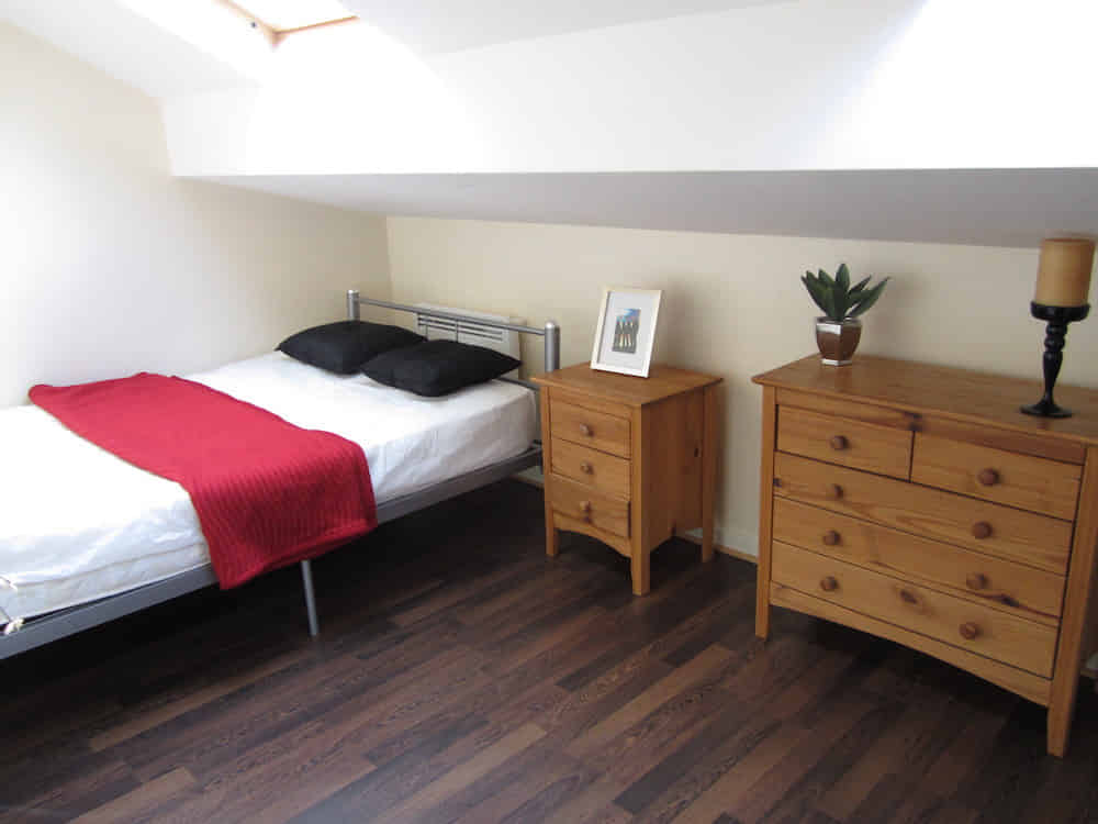 Ruskin Avenue M14, Manchester - Manchester, England, United Kingdom - 4 Bedroom 1 Bathroom Apartment  - Bedroom