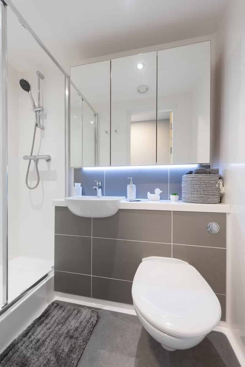 Common Area?w=400&h=260&fit=crop&q=40&auto=format&trim=auto