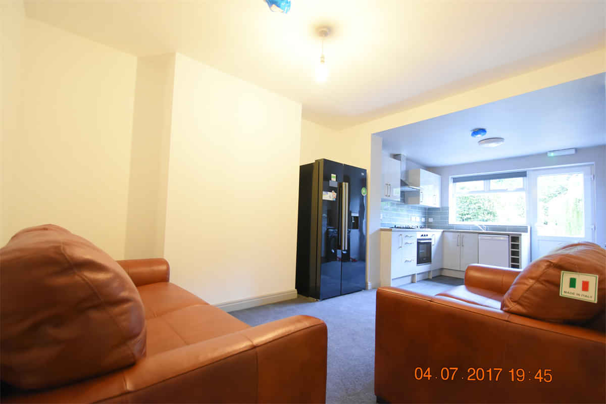 5 Bedroom Apartment, 144 Lodgehill Road, Selly Oak, Birmingham B29 6NG - Birmingham, England, United Kingdom - Common Area